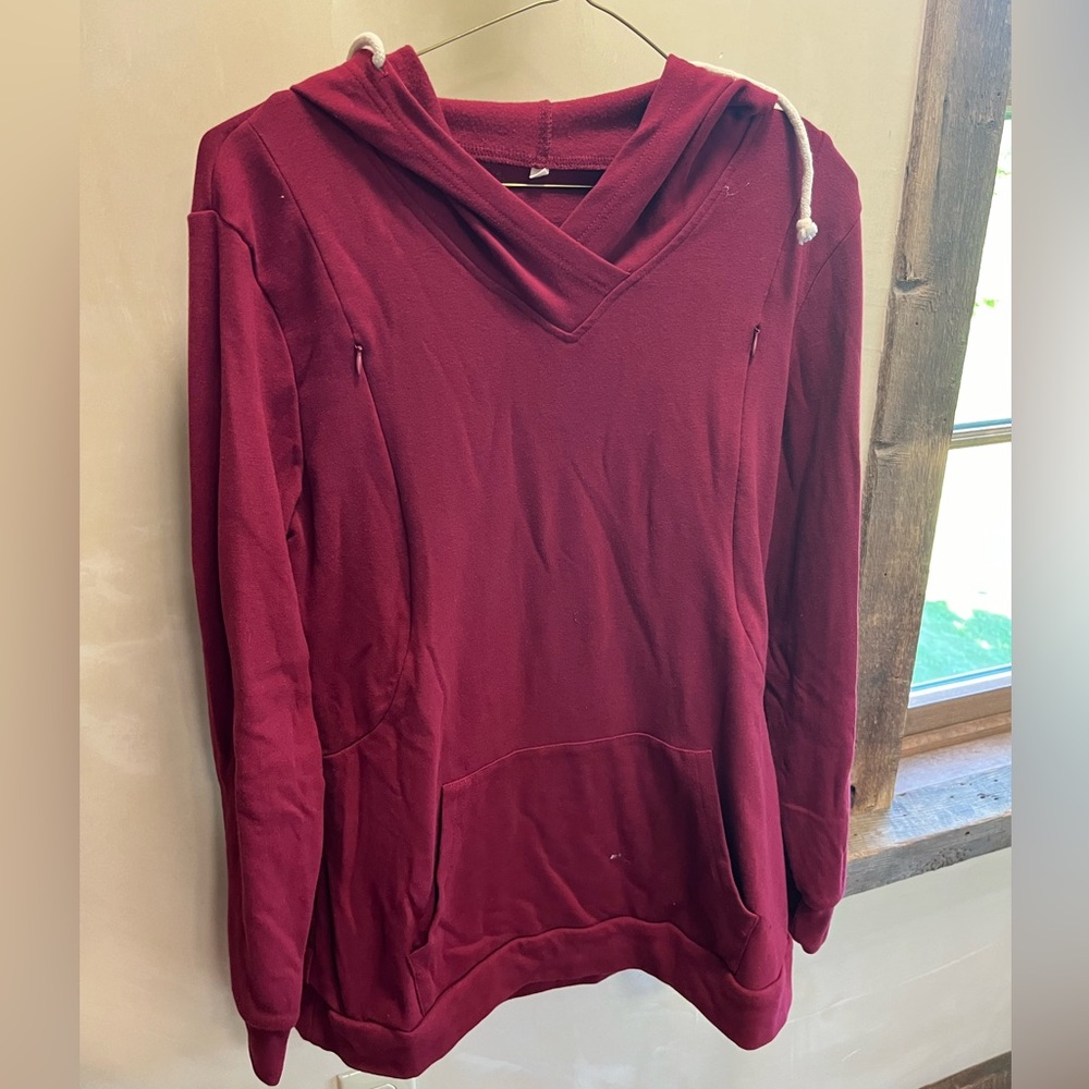 Nursing sweatshirt